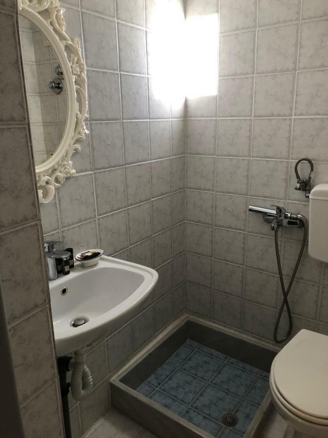 Afrodete Hotel Фиростефани Экстерьер фото